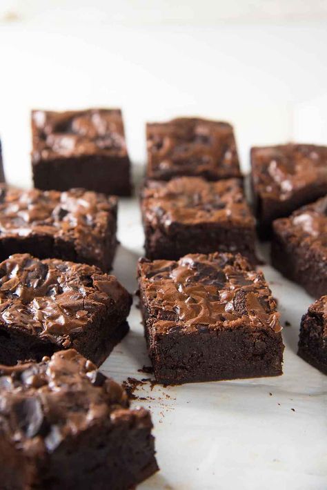 Brownie Mix Recipes, Homemade Brownie Mix, Cocoa Brownies, Resep Brownies, Brownies Recipe Homemade, Malted Milk, Homemade Brownies, Brownies Recipe Easy, Serious Eats