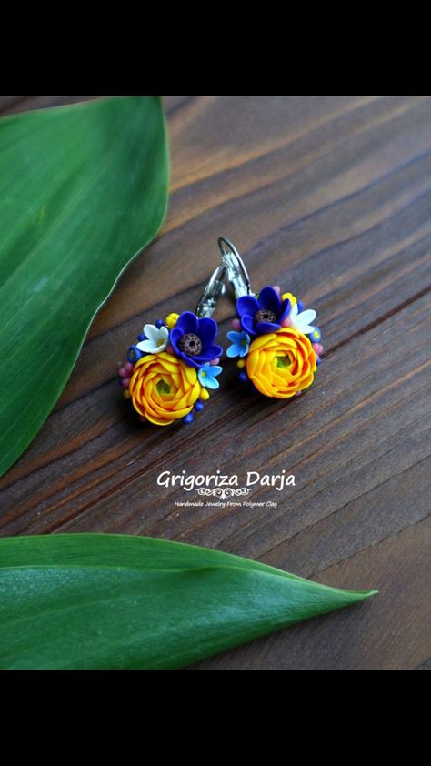 Cercei Din Lut Polimeric, Easy Polymer Clay, Polymer Clay Flower Jewelry, Clay Magnets, Polymer Clay Bracelet, Air Dry Clay Projects, Polymer Clay Jewelry Diy, Clay Bracelet, Cute Polymer Clay