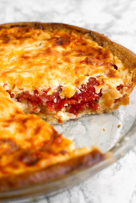 Tomato Pie No Mayo Tomato Pie, Tomato Pie No Mayo, Tomato Pie Without Mayo, Best Tomato Pie, Tomato Pie Recipe, Southern Tomato Pie, Veggie Pies, Tomato Dishes, Fresh Tomato Recipes