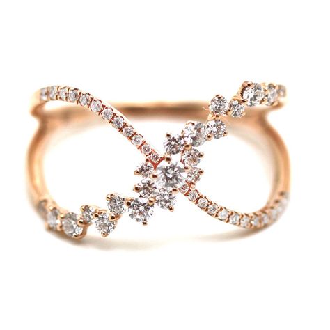 X Ring, Gold Rings Fashion, Gold Ring Designs, Diamond Jewelry Designs, Colour Blocking, Gold Chain Jewelry, Jewelry Rings Diamond, Classic Jewelry, Girly Jewelry