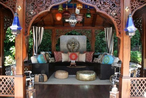 Moroccan Patio Decor, Moroccan Patio Ideas, Moroccan Patio, Moroccan Courtyard, Moroccan Outdoor, Moroccan Decor Living Room, Moroccan Garden, Patio Design Ideas, Moroccan Home Decor