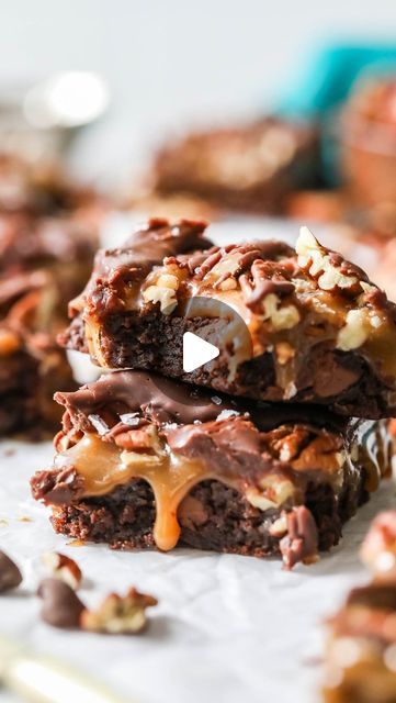 Samantha Merritt on Instagram: "My turtle brownies have all the irresistible components of turtle candy: gooey caramel, rich chocolate, and crunchy pecans. The caramel in my version is homemade (of course) and covered in plenty of chopped pecans (toast yours for extra flavor!). A drizzle of chocolate on top is both for looks and taste. It’s such a decadent way to make a turtle dessert!

For the recipe comment “recipe” or find it here: https://sugarspunrun.com/turtle-brownies/

#brownie #turtlebrownies #turtlecandy #dessert #dessertbar #caramel #chocolate #madefromscratch" Turtle Dessert, Turtle Candy, Turtles Candy, Turtle Brownies, Gooey Caramel, Crunchy Pecans, Caramel Chocolate, A Turtle, Chopped Pecans