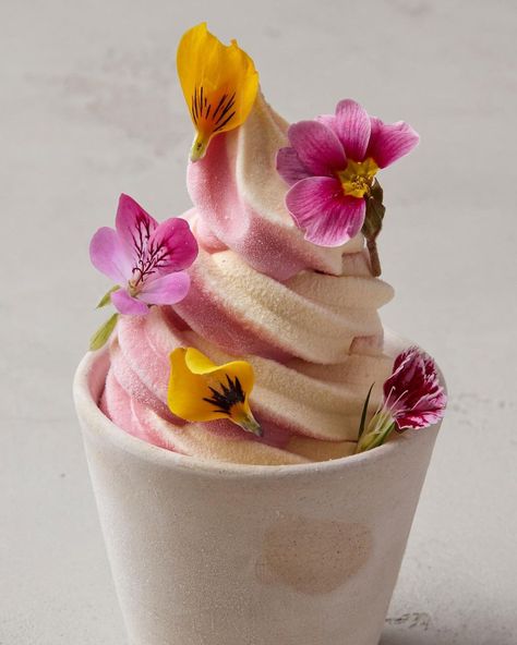 HIDE on Instagram: “It’s finally time to enjoy HIDE soft-serve ice cream again🍦🌸 Peach melba soft-serve Meadow hay ice cream with ripe strawberries…” Ice Cream Flower, Cafe Ice Cream, Floral Ice, Peach Melba, Gelato Shop, Peach Ice Cream, Flower Ice, Ice Cream Brands, Popular Desserts