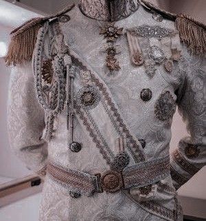 Your princes would be very gentlemen like and romantic for sure. Prince Outfits Aesthetic, Fantasy Prince Outfit, Prince Aesthetic, Royalty Core, Maxon Schreave, Prince Clothes, Royal Core, Medieval Aesthetic, Royalty Aesthetic