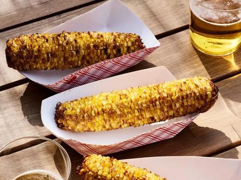 Fried Corn on the Cob - NewsBreak Fried Corn On The Cob Recipe, Fried Corn On The Cob, Fry Corn, Garlic Butter Rice, Easy Corn Chowder, Corn On The Cob Recipe, Ground Beef Rice, Parmesan Chicken Wings, Garlic Parmesan Chicken Wings