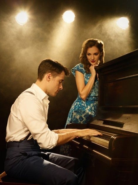 Showmance Aesthetic, Theater Boy Aesthetic, Music Couple Aesthetic, Theatre Couple, Pianist Aesthetic, Musician Couple, Musical Theatre Aesthetic, Bandstand Musical, Musical Couple