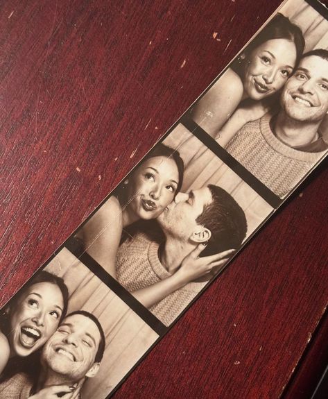 Photo Booth Boyfriend, Photobooth With Boyfriend, Photo Booth Pictures Couple, Couples Photobooth Pictures, Photo Booth Ideas Couple, Photobooth Couple Poses, Couple Photobooth Ideas, Photobooth Poses Couple, Photo Booth Couples