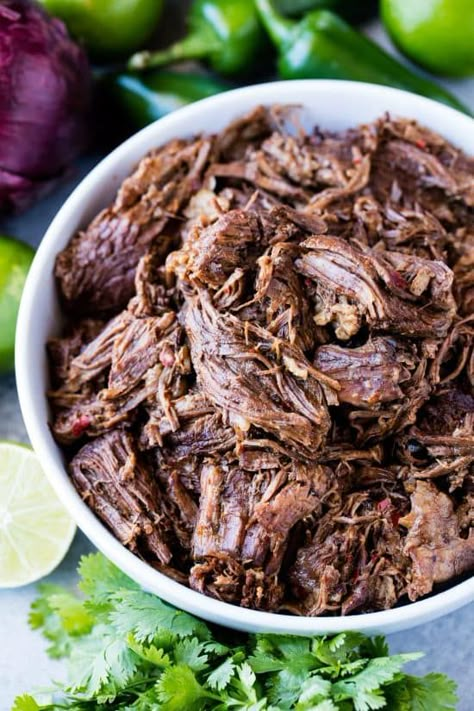 This easy recipe for Mexican Beef Barbacoa is full of authentic flavor and can be easily made in the oven, slow cooker, or an Instant Pot! Authentic Barbacoa Recipe, Mexican Barbacoa Recipe, Beef Barbacoa, Barbacoa Recipe, Ground Beef Pasta, Mexican Beef, Slow Cooker Recipes Beef, Barbacoa Beef, Beef Cheeks