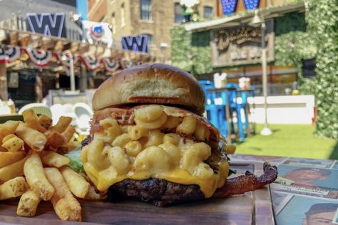 10 of the Most Fun Restaurants in Chicago - American Eats Cheese Restaurant, Chicago Restaurants Best, Restaurants In Chicago, Kids Restaurants, Chicago Vacation, Lunch Places, Chicago Trip, Places In Chicago, Chicago Eats