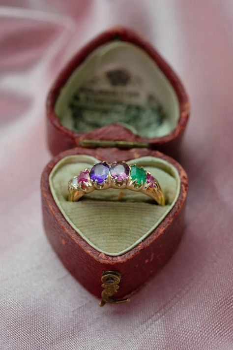 The History of Acrostic Jewellery (Language of Gemstones) Acrostic Jewelry, Secret Love Messages, Love In French, Gemstones Chart, Sentimental Jewellery, Love Message, Jewellery Rings, Secret Messages, Secret Love