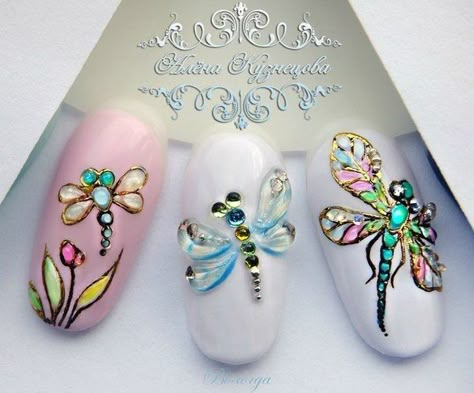 Dragonfly Nails, Dragonfly Nail Art, Round Nail Designs, Animal Nail Art, Butterfly Nails, Manicure Nail Designs, Nail Drawing, Butterfly Nail Art, Nails Design With Rhinestones