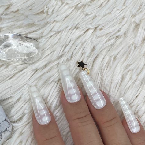 White Alligator Nails, White Snake Skin Nails, White Snake Nails, Nails With Piercing, Starter Nails, Nails Snake Skin, Snake Print Nails, Snake Skin Nails, Pro Nails