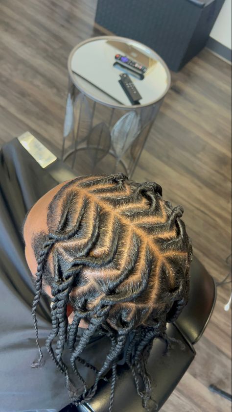 Rope twists or better known as Kamikaze Twists Rope Twists Black Men, Kamikaze Twists Men, Kamakazi Twist Men, Rope Twist Men Hair, Rope Twists Men, Male Twists Hair Black Men, Kamikaze Twist, Men’s Twist Hairstyles, Twist Braids Hairstyles Men