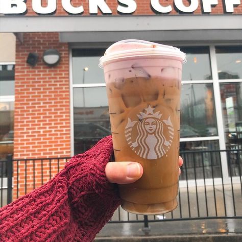 Strawberry Cold Brew Just Hit the Secret Menu at Starbucks—Here’s How to Order It Starbucks Valentines Drinks, Bomb Drinks, Fancy Coffee Drinks, Valentine Drinks, Starbucks Strawberry, Iced Starbucks Drinks, Secret Starbucks Drinks, Starbucks Secret Menu Drinks, Starbucks Coffee Drinks