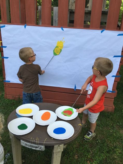 Outdoor Art Activities For Preschool, Outside Art Preschool, Crafts For 3yrs Old Summer, Pool Activities For Toddlers, Outdoor Play Ideas Preschool, Fun Outdoor Activities For Toddlers, Infant Outdoor Activities, Outdoor Provocations Early Childhood, Messy Activities For Toddlers