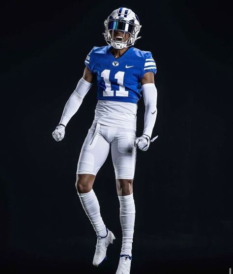 Byu Football Wallpaper, Drippy Football Players, Football Drip Ideas, Football Media Day Poses, Nfl Photography, American Football Cleats, College Football Game Outfit, Drip Ideas, Football Swag