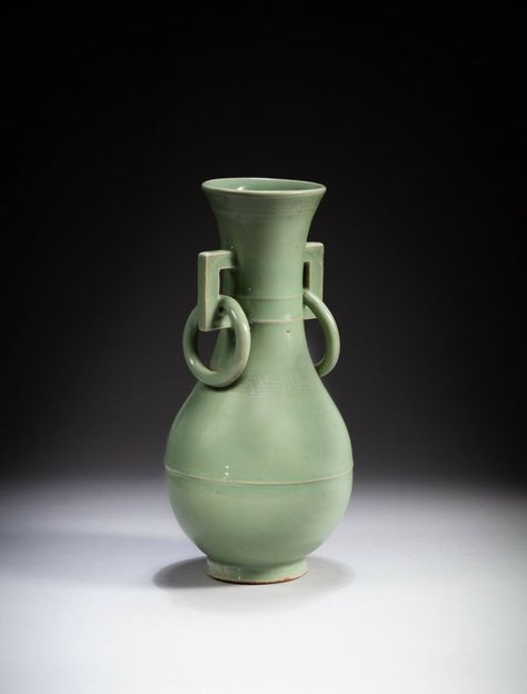 A Longquan celadon-glazed handled vase, Yuan-Ming dynasty - Alain.R.Truong 14th Century Art, Dragon Box, Hans Holbein The Younger, Leg Painting, Yuan Dynasty, Celadon Glaze, Handle Vase, Bronze Mirror, Baroque Art