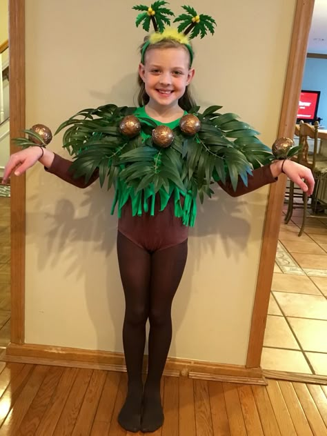 My daughter in the musical The Jungle Book. We handmade this costume! Jungle Book Play Costumes, Coconut Costume Diy, Jungle Book Costumes Diy, Diy Jungle Costume, Jungle Costume Ideas, Rainforest Costume, Tree Costume Ideas, Coconut Costume, Tree Fancy Dress