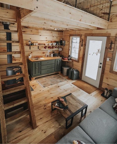 Tiny Farmhouse Interior Ideas, Tiny Cabin Interiors Off Grid, Small Log Cabin Interior Rustic Tiny Homes, One Room Cabin Interior, Interior Cabin Ideas, Tiny Cabins Interiors, Dry Cabin, Loft Railing, Loft Cabin