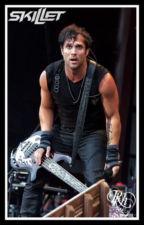 John Cooper, Skillet Skillet John Cooper, Skillet Wallpaper, John Cooper Skillet, Hero Instinct, Skillet Band, Jen Ledger, Christian Rock Bands, Christian Rock, Mayday Parade