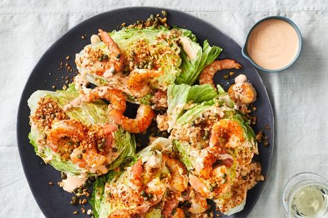 Shrimp Wedge Salad with Old Bay Breadcrumbs and Hot Sauce Dressing Sweet Shrimp, Classic Salad, Wedge Salad, 20 Minute Recipes, Italian Salad, Lettuce Salad, Old Bay, Seasoning Recipes, Dressing Recipe