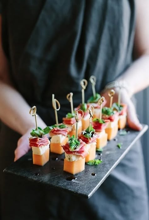 13 Ways to Pair the Sweet + Salty Combo of Prosciutto and Melon - Brit + Co Prosciutto Appetizer, Prosciutto Melon, Melon Recipes, Halloween Finger Foods, Finger Foods Easy, Party Appetizers Easy, Halloween Appetizers, Party Finger Foods, Finger Food Appetizers