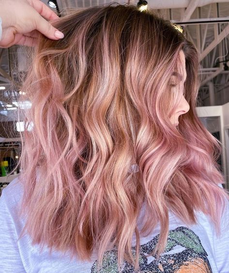 Blonde Hair With Pink Tone, Cotton Candy Highlights Dark Hair, Subtle Hair Dye Ideas For Blondes, Hair Colors For Natural Blondes, Pink And Blonde Balayage, Subtle Pink Highlights Blondes, Light Pink Hair Ideas, Peach Balayage Brunette, Dirty Blonde Hair With Pink Highlights