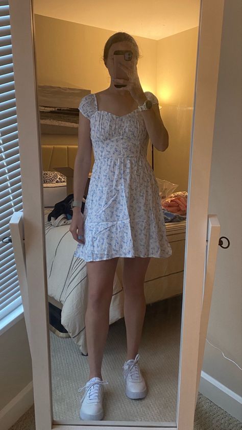 Hollister Dresses Summer, Hollister Summer Outfits, Hollister Outfits Summer, Hollister Outfits Aesthetic, Spring Dress Aesthetic, Hollister Outfits, Europe Fits, Casual Dresses For School, Hollister Clothes