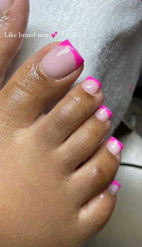 ˚୨୧⋆ @bella2angel Hot Pink French Tip Toes, Pink Toe Nails, Nails Feet, Summer Acrylic, Gel Toe Nails, Acrylic Toes, Acrylic Toe Nails, Wow Nails, Pretty Toe Nails