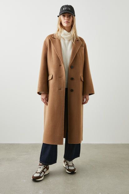 Brown Coat Outfit, Wool Coat Outfit, Long Camel Coat, Long Brown Coat, Brown Winter Coat, Camel Coat Outfit, Brown Wool Coat, Rails Clothing, Winter Coat Outfits