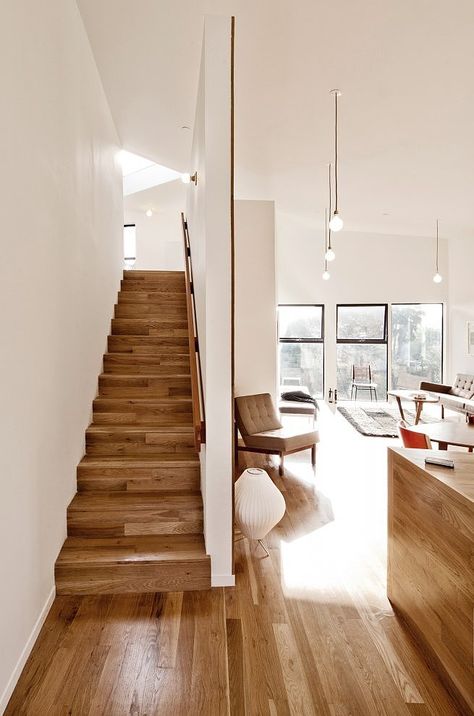 Big and Small House by Anonymous Architects Small House Design Architecture, Interior Design Per La Casa, Small Modern Home, Stair Case, Hotel Interior Design, Wooden Floors, House Design Photos, Beautiful Interior Design, Design Del Prodotto