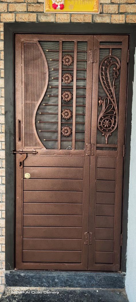 Saftydoor Design Metal, Iron Sefty Door Design, Iron Security Door Design, Sefty Door Design Modern Iron, Metal Safety Door Design Entrance For Flat, Sefty Door Design Modern Metal, Ms Safety Door Design, Iron Safety Door Design, Sefty Door Design Modern