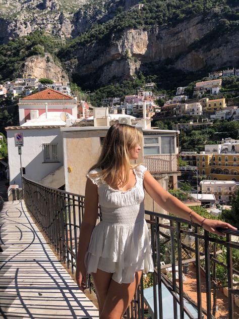 Girl in positano with white summer dress romper from Princess polly
Outfit inspiration Princess Polly Summer Outfits, Princess Polly White Romper, Princess Polly Outfits, Greece Fits, Princess Polly Romper, Fashion 23, Princess Polly Dress, Girly Outfit, Noah Kahan