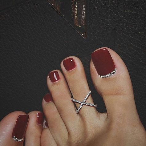 Dark red pedi Wedding Toe Nails, Wedding Toes, Toe Nail Color, Pretty Toe Nails, Cute Toe Nails, Pedicure Designs, Toe Nail Designs, Toe Nail Art, Nail Arts