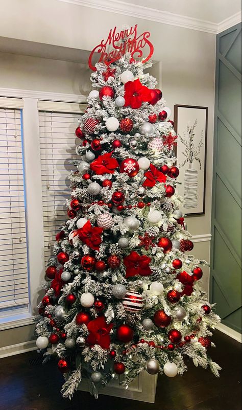 Snow Christmas Tree Ideas Red, Red White And Grey Christmas Decor, Red And Silver Ornaments Christmas Tree, Neutral Christmas Tree Decor With Red, Christmas Tree Ideas With Snow, Red And White And Silver Christmas Tree, White Silver Red Christmas Decor, Red Sliver White Christmas, Red N White Christmas Tree