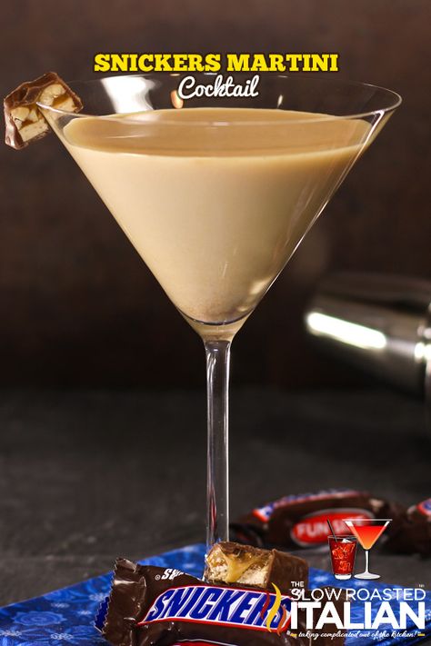 Snicker's Martini features a rich chocolate flavor with caramel, vanilla cream and peanut butter all coming together to create this delightful candy bar inspired cocktail. Snickers Martini, French Vanilla Creamer, Hey Bartender, Candy Cocktails, The Slow Roasted Italian, Scrumptious Food, White Sangria, Sangria Recipe, Bar Food