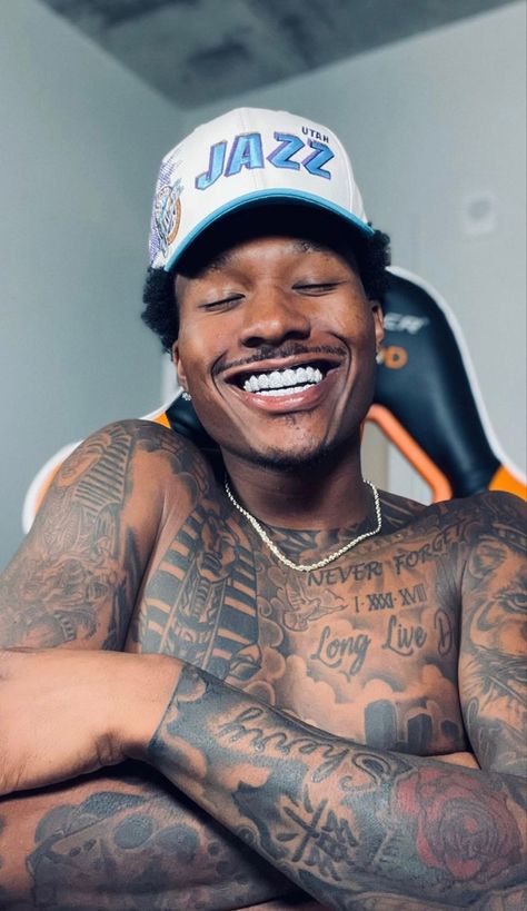 Duke Dennis Tattoo, Tj Watkins, Boy Tattoos Black Boys, Black Men With Tattoos, Duke Dennis, Popular Rappers, Light Skin Men, Cool Chest Tattoos, Chest Piece Tattoos