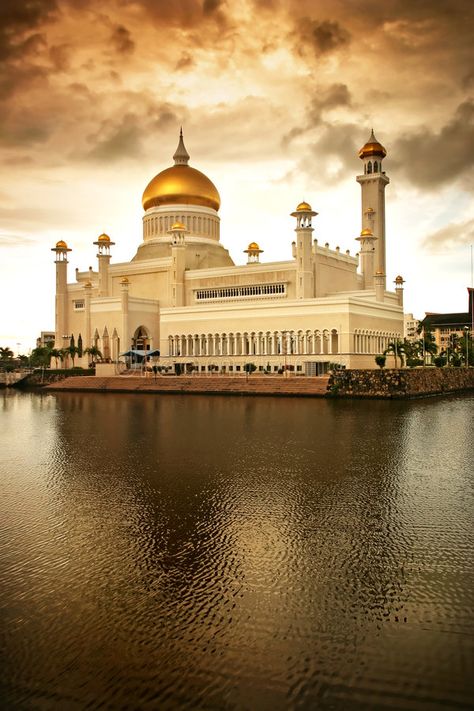 Mosque Images, Mosque Landscape, Background Mosque, White Mosque, Famous Mosques In World, Heaven Pictures, Official Residence, Bandar Seri Begawan, Islamic Pictures