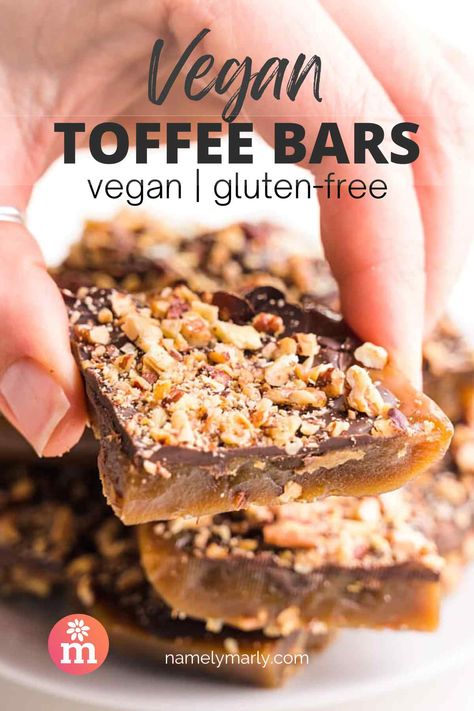 Homemade vegan toffee is a buttery, rich treat, topped with toasted pecan and dark chocolate. With only 7 ingredients, it's so easy to make! Gluten Free Toffee Recipe, Vegan Toffee Cookies, Gluten Free Vegan Holiday Desserts, Vegan Candy Bars, Vegan Toffee Recipe, Vegan Toffee, Vegan Pot Pie Recipe, Allergy Diet, Toffee Dessert