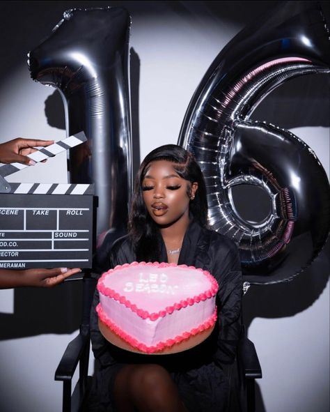 Movie Birthday Photoshoot, Photoshoot Ideas For 16 Birthday, Photo Shoot Ideas Sweet 16, Birthday Photoshoot Poses 16, Photoshoot Themes Black Women, 16th Birthday Photoshoot Ideas Black, 16tg Birthday Photoshoot, 2000 Birthday Photoshoot, Photoshoot Outfit Ideas Birthday