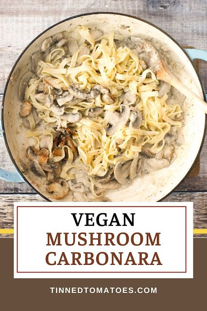 An easy vegan mushroom carbonara recipe. It's super creamy, packed with mushrooms and tossed through freshly cooked tagliatelle. Just delicious! Vegan Carbonara, Mushroom Carbonara, Tagliatelle Recipe, Mushroom Recipes Pasta, Tagliatelle Pasta, Noodle Recipes Easy, Vegan Mushroom, Best Pasta Salad, Carbonara Recipe