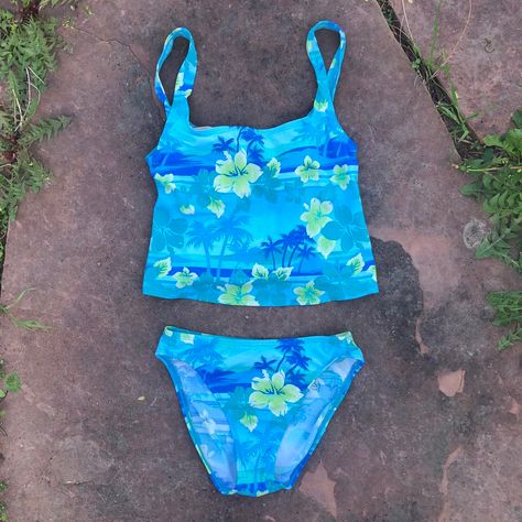 Y2k Tankini Aesthetic, H2o Clothes, Tropical Gyaru, Mermaid Clothes, Tankini Y2k, Tankini Aesthetic, Crop Tankini, Mermaid Summer, Summer Wishlist