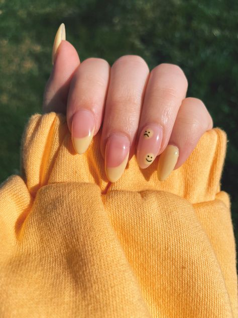 Almond Smiley Face Nails, French Tips With Smiley Face, Summer Oval Nails 2023, Smiley French Tip Nails, Simple Nail Designs Oval Shape, Yellow Happy Face Nails, Almond Acrylic Nails Yellow, Simple Accent Nails, Dip Almond Nails Ideas