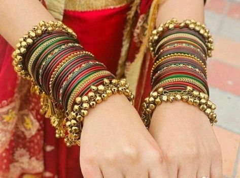 Bangles Ceremony, Bride Bangles, Engagement Looks, Bangle Ceremony, Desi Aesthetics, Bridal Chura, Colorful Bangles, Bride Jewelry Set, Punjabi Status