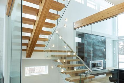 Make your Stairs a Lasting First Impression – Custom Newel Posts Stainless Steel Cable Railing, Wood Handrail, Contemporary Stairs, Handrail Design, Stair Rail, Ipe Wood, Stairs Design Modern, Floating Stairs, Floating Staircase