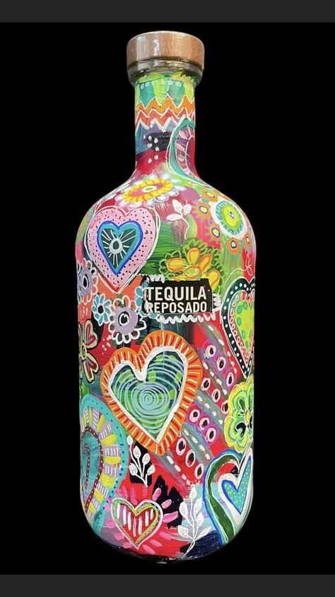 Alcohol Bottle Decorations, Bedazzled Liquor Bottles, Birthday Painting, Hand Painted Wine Bottles, Painted Bottles, Diy Wine Glasses, Hand Painted Bottles, Posca Marker, Wine Painting