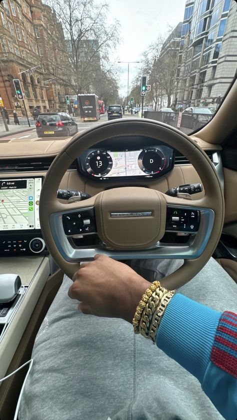 Range Rover Interior, Christian Soldiers, Luxury Cars Range Rover, Mercedes Suv, Dream Cars Mercedes, Top Luxury Cars, Christian Friends, Cars Luxury, Street Fashion Men Streetwear