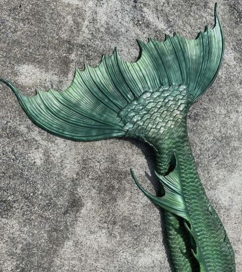 Green Mermaid Tail Aesthetic, Mermaid Tail Claims, Venti Accessories, Green Mermaid Aesthetic, Mermaid Tail Aesthetic, Siren Tail, Green Mermaid Tail, Evil Mermaids, Water Spirits