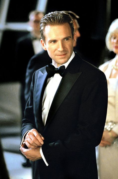 Maid In Manhattan, The English Patient, Very Important Person, Ralph Fiennes, Sharp Dressed Man, British Actors, Famous Faces, Good Looking Men, Best Actor