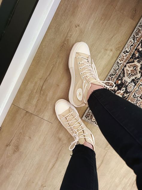 Tan Converse Outfit, Neutral Converse, Tan Converse, High Tops Outfit, 2023 Shoes, Splurge Vs Steal, Shoe Aesthetic, Nude Sneakers, High Top Converse Outfits